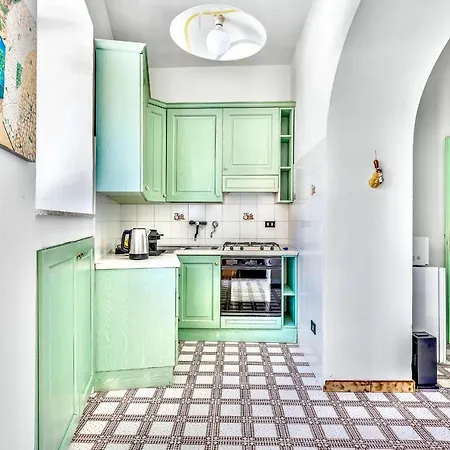 Heart - Sea View - Near Shops And Restaurants