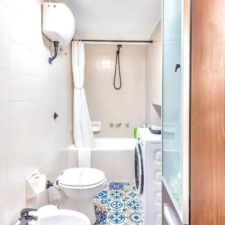 Heart - Sea View - Near Shops And Restaurants Nyaraló